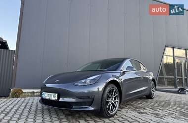 Седан Tesla Model 3 2019 в Львові