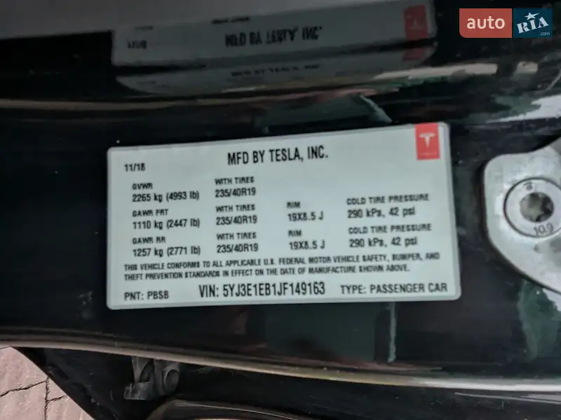 Седан Tesla Model 3 2018 в 