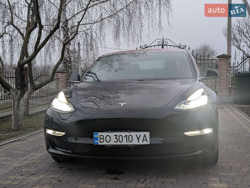 Tesla Model 3 2018