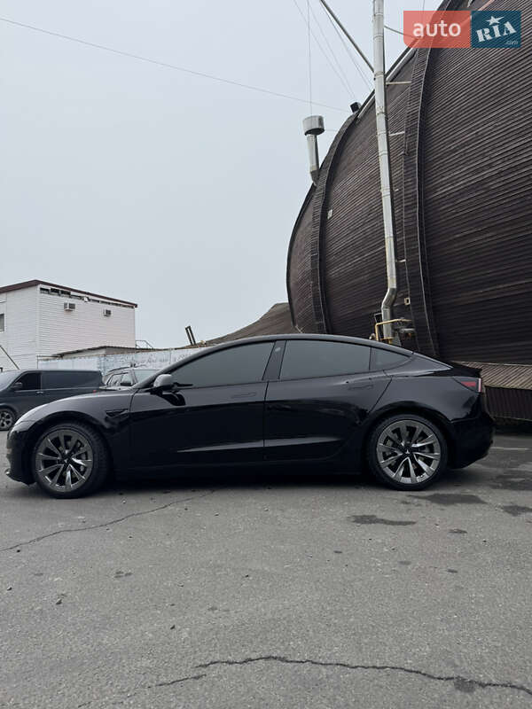 Седан Tesla Model 3 2021 в Одесі