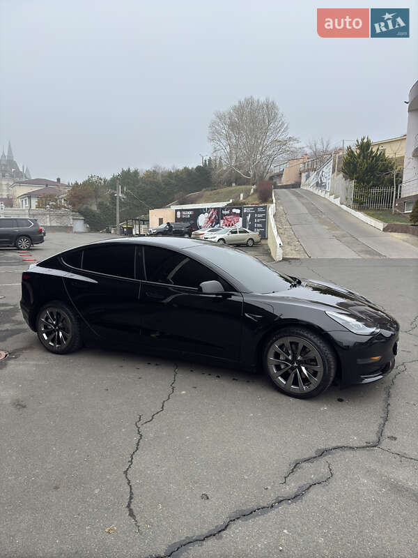 Седан Tesla Model 3 2021 в Одесі