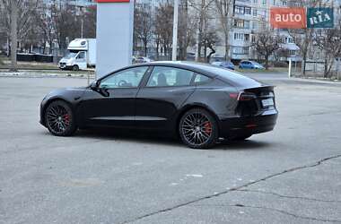 Седан Tesla Model 3 2023 в Харкові