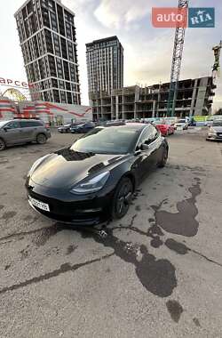 Седан Tesla Model 3 2018 в 