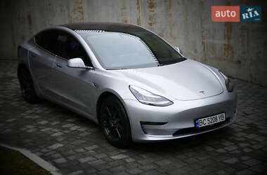 Седан Tesla Model 3 2018 в 