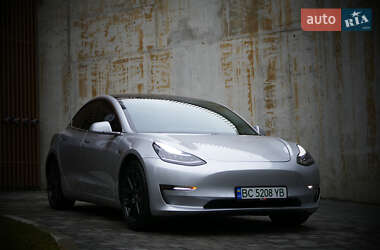 Седан Tesla Model 3 2018 в 