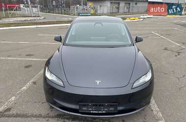 Седан Tesla Model 3 2024 в Киеве