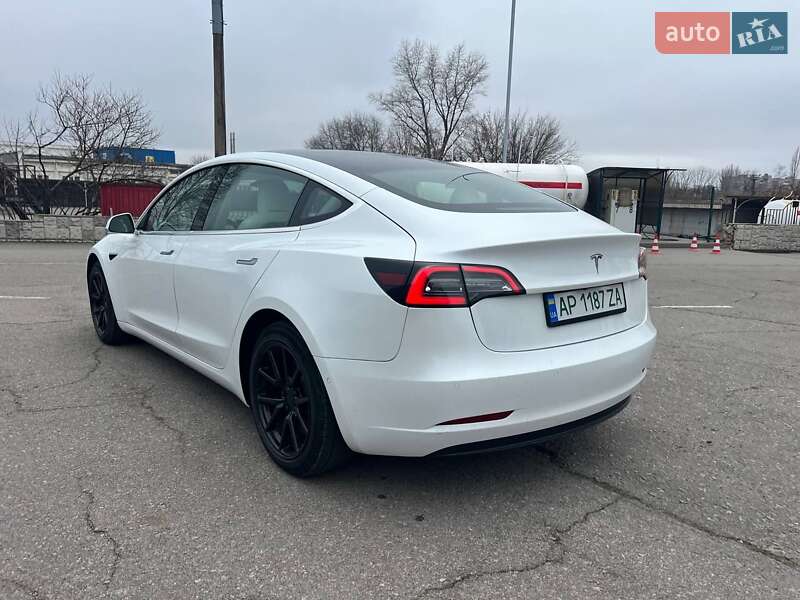 Седан Tesla Model 3 2020 в Запорожье