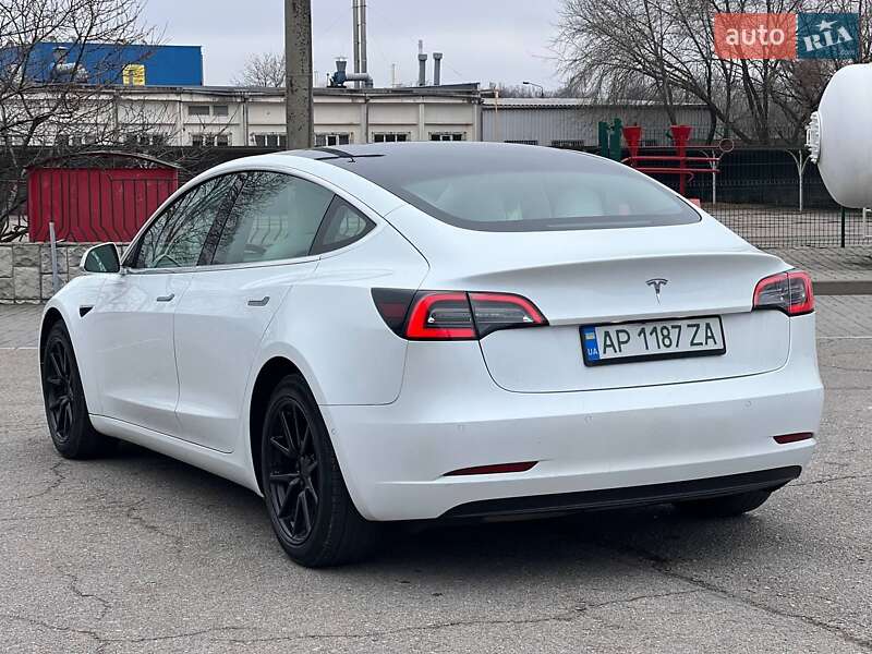 Седан Tesla Model 3 2020 в Запорожье