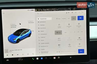 Седан Tesla Model 3 2022 в Киеве