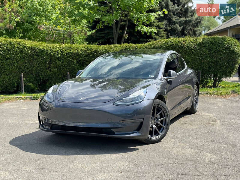 Tesla Model 3 2018 Tesla Model 3 2018