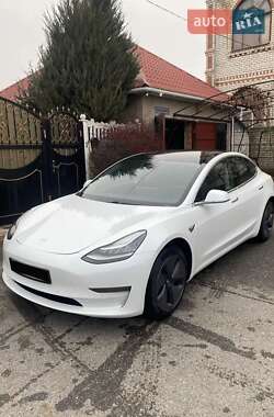 Седан Tesla Model 3 2019 в Тернополі