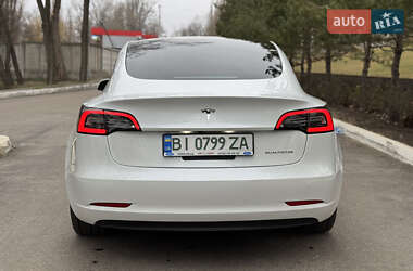 Седан Tesla Model 3 2022 в Киеве