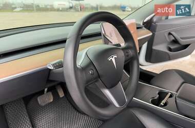 Седан Tesla Model 3 2020 в Дніпрі