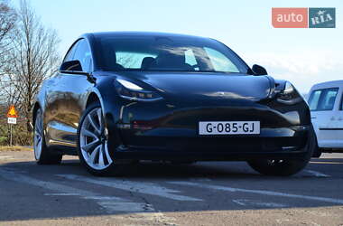 Седан Tesla Model 3 2020 в Дрогобыче