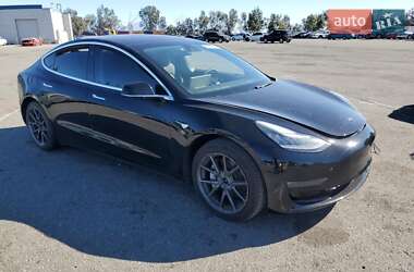 Седан Tesla Model 3 2018 в 