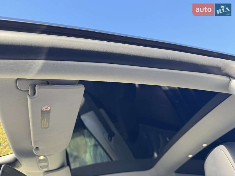 Седан Tesla Model 3 2022 в Надвірній