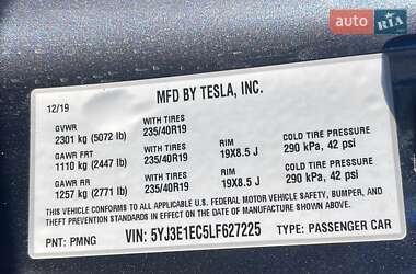 Седан Tesla Model 3 2019 в 