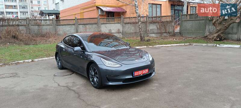 Tesla Model 3 2018 Tesla Model 3 2018