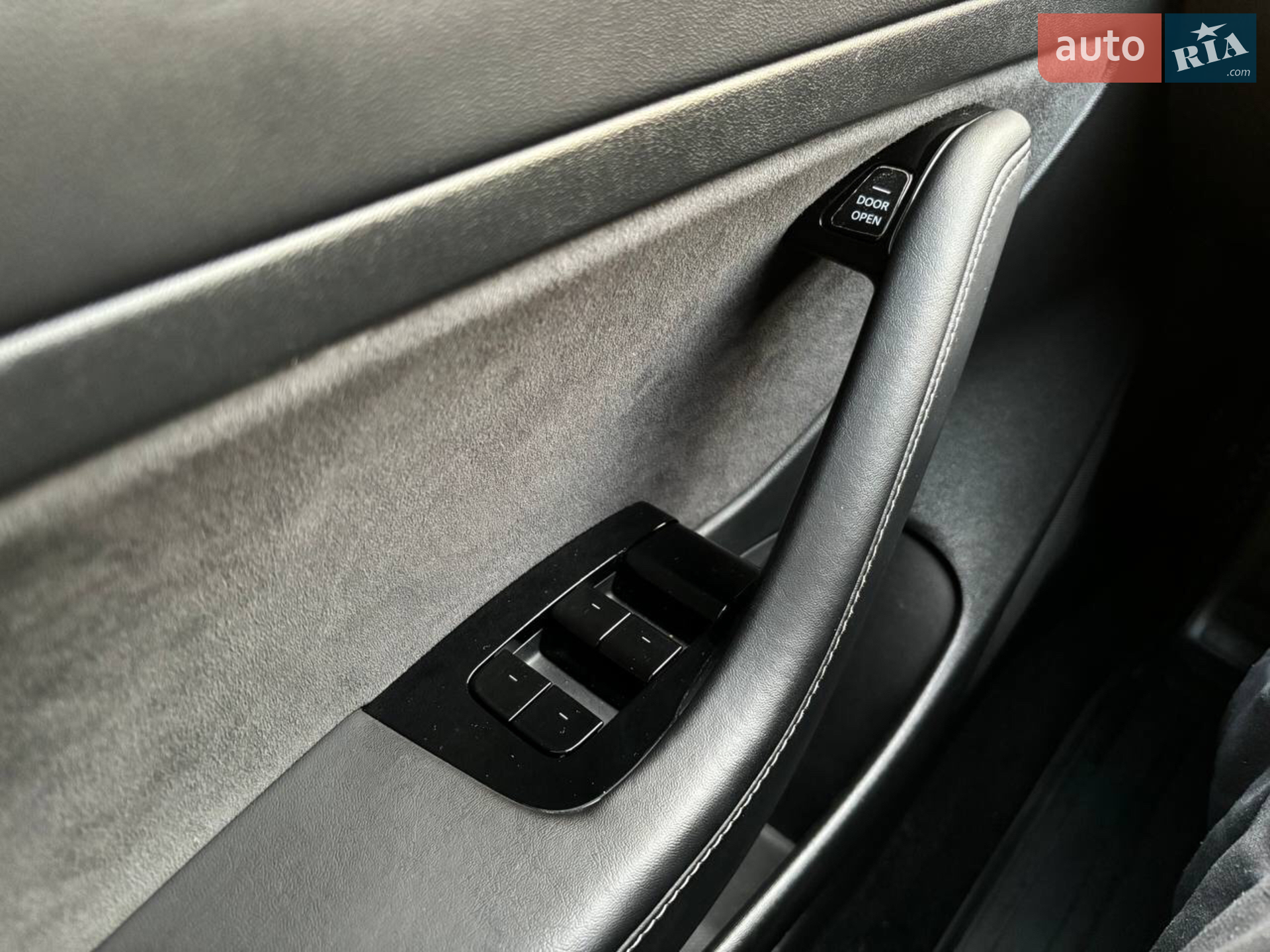 2020 Tesla Model 3 - мініатюра 39