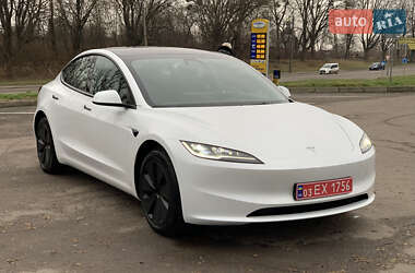 Седан Tesla Model 3 2024 в Рівному