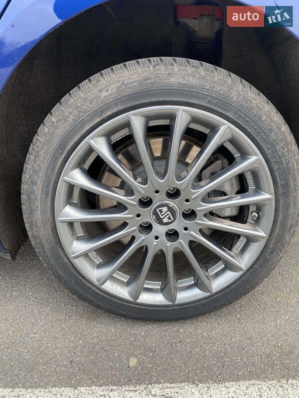 Седан Tesla Model 3 2020 в Запоріжжі