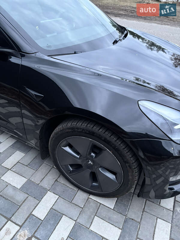 Седан Tesla Model 3 2020 в Киеве