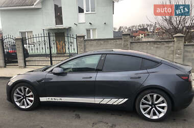 Седан Tesla Model 3 2018 в 