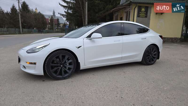 Седан Tesla Model 3 2019 в Николаеве