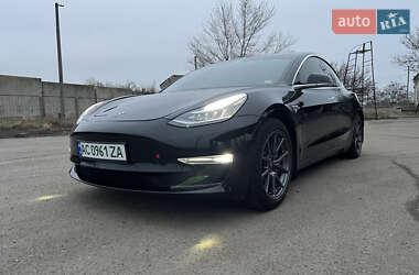 Седан Tesla Model 3 2018 в Дніпрі