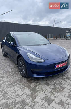 Седан Tesla Model 3 2022 в Фастові