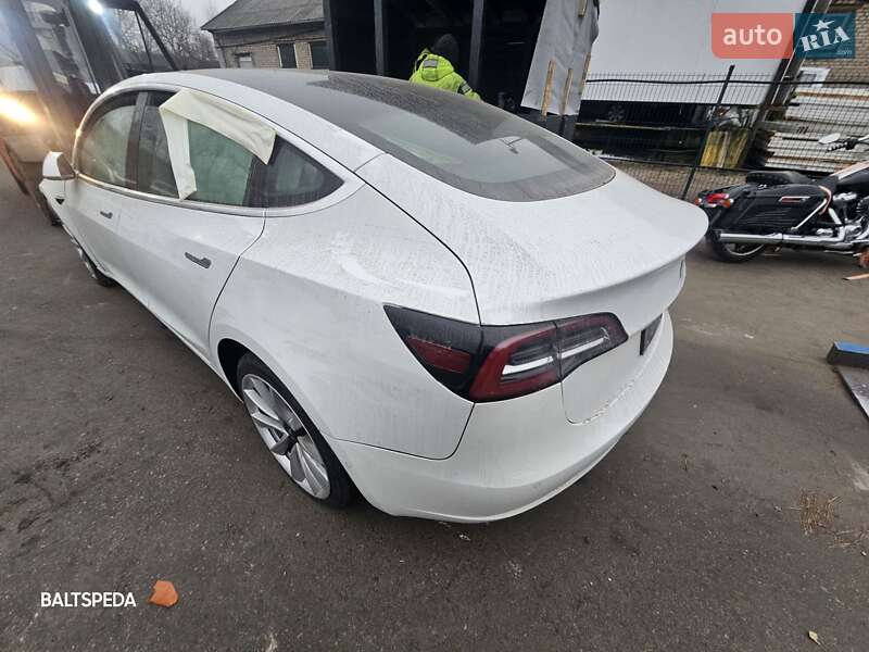 Седан Tesla Model 3 2020 в Новоселках