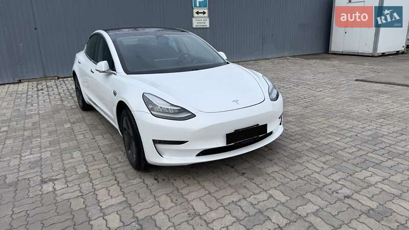 Седан Tesla Model 3 2019 в Днепре