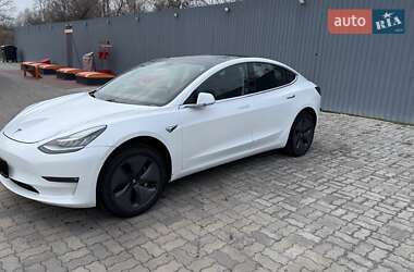Седан Tesla Model 3 2019 в 