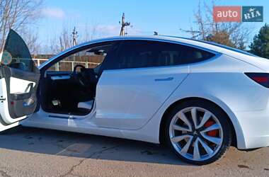 Седан Tesla Model 3 2019 в 