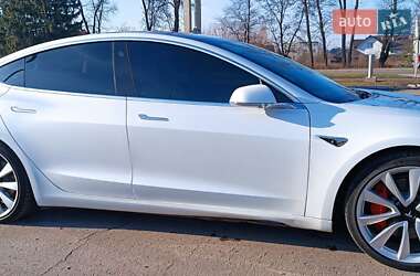 Седан Tesla Model 3 2019 в 