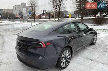 Седан Tesla Model 3 2024 в Луцьку