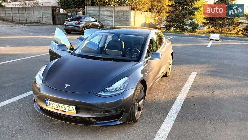 Tesla Model 3 2020 Tesla Model 3 2020