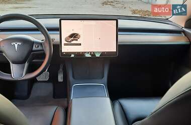 Седан Tesla Model 3 2020 в 