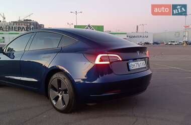 Седан Tesla Model 3 2023 в Одессе