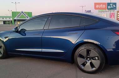 Седан Tesla Model 3 2023 в Одессе