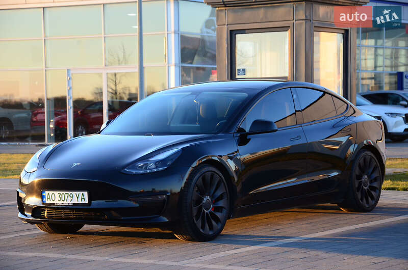 Tesla Model 3 2021