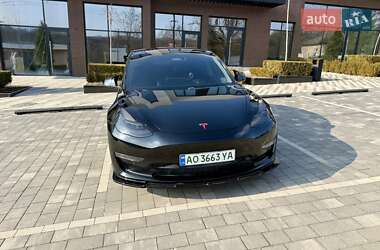 Седан Tesla Model 3 2017 в Ужгороде