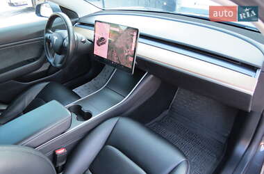 Седан Tesla Model 3 2018 в 