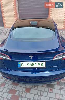 Седан Tesla Model 3 2018 в Білій Церкві