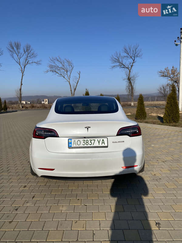 Седан Tesla Model 3 2021 в Иршаве фото 4 Седан Tesla Model 3 2021 в Иршаве