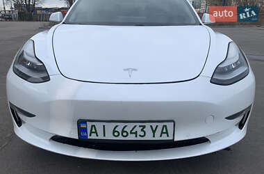 Седан Tesla Model 3 2018 в Киеве