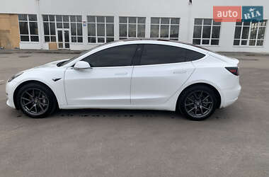 Седан Tesla Model 3 2018 в Киеве