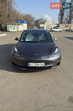 Седан Tesla Model 3 2023 в Києві