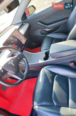Седан Tesla Model 3 2018 в 