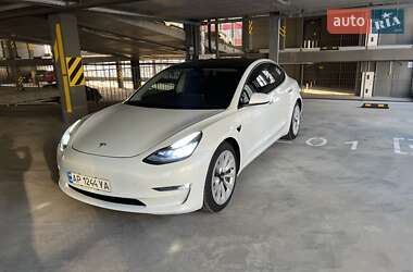 Седан Tesla Model 3 2021 в Киеве